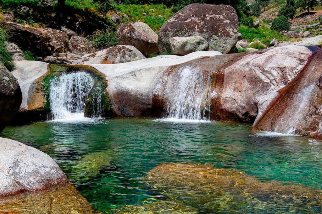 Casa Rural En Candeleda Con Piscina Y Un Maravilloso Jardin Exteriör bild