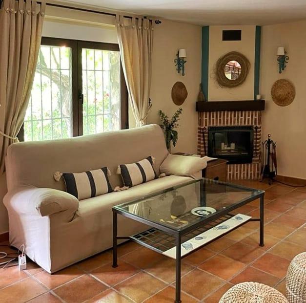 Casa Rural En Candeleda Con Piscina Y Un Maravilloso Jardin Exteriör bild