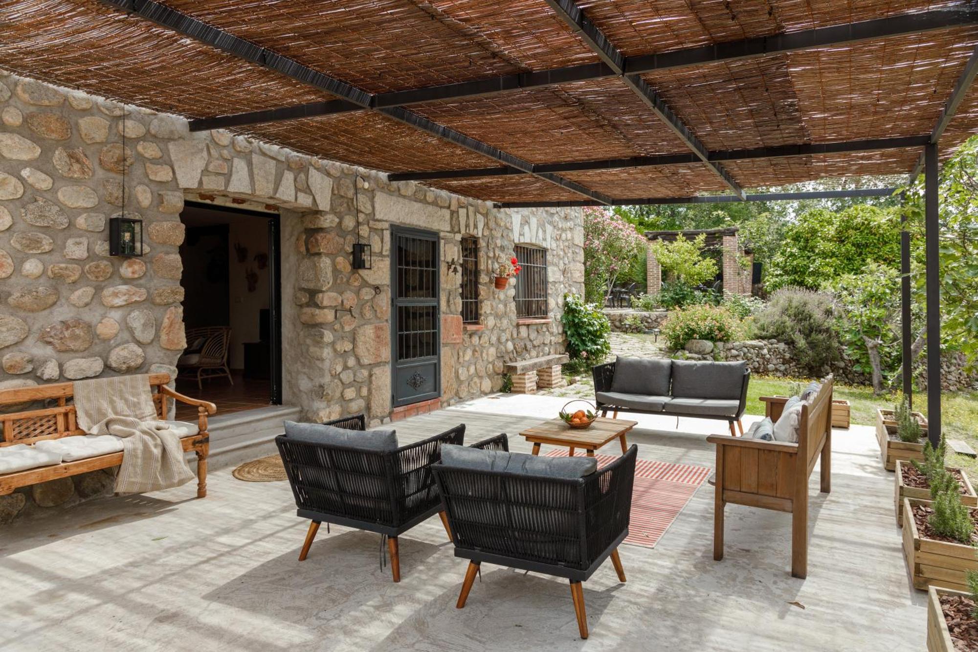 Casa Rural En Candeleda Con Piscina Y Un Maravilloso Jardin Exteriör bild