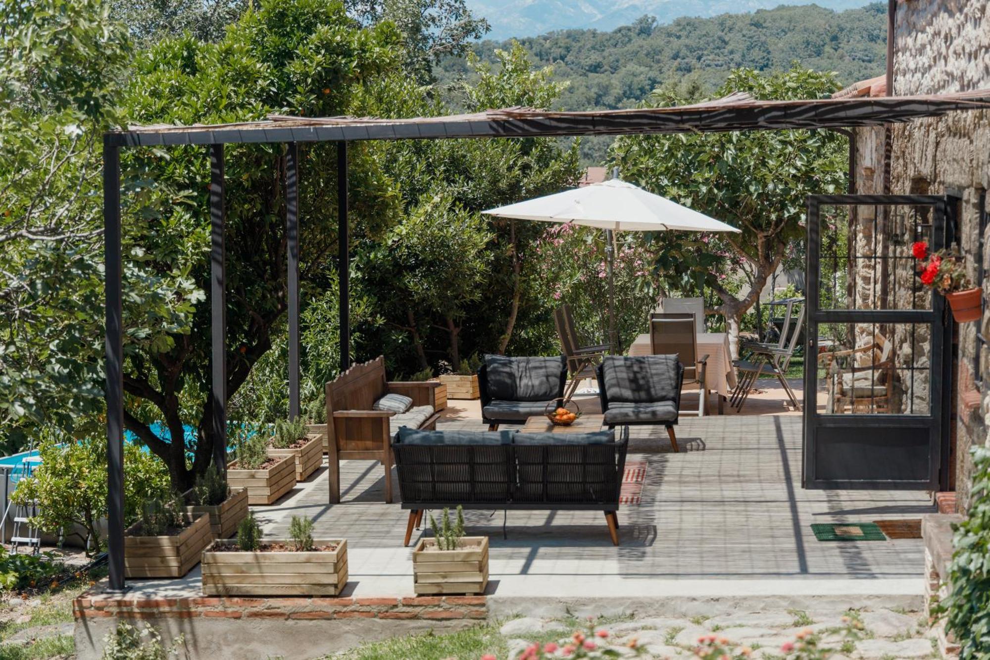 Casa Rural En Candeleda Con Piscina Y Un Maravilloso Jardin Exteriör bild